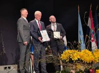 Zvonku Belji veliko priznanje Grada Pakraca, nakon državne zahvalnice za oslobađanje Lipika primio i Zlatnu plaketu &ldquo;Grb Grada Pakraca&rdquo;