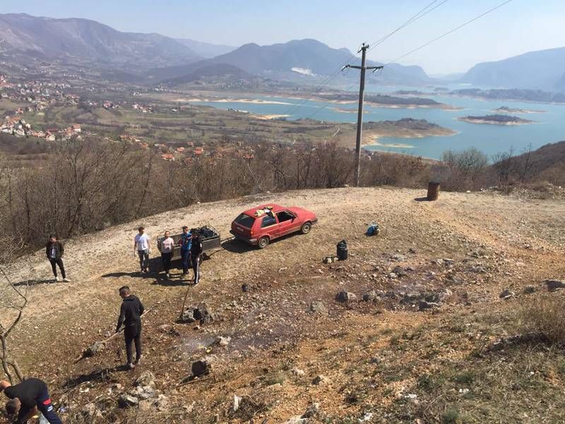 Mladi iz Rumboka u akciji čišćenja okoliša