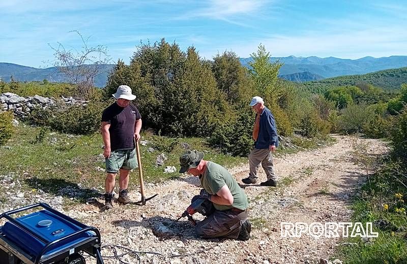 Foto: HPD "Rama" - sanacija puta do planinarske kuće na Maglicama