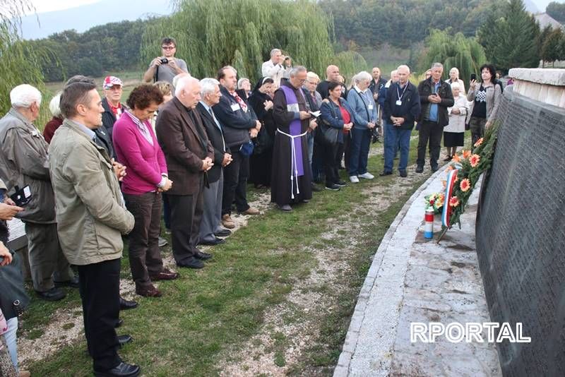 Foto: Hrvatsko žrtvoslovno društvo u posjetu Rami