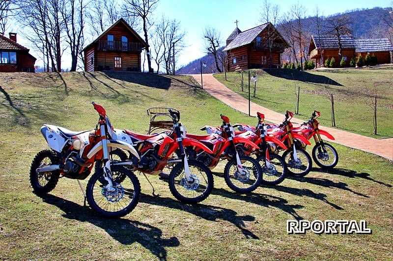 Promo: Unajmljivanje Can-Am off road vozila, enduro motora i opreme u Etno selu "Remić"