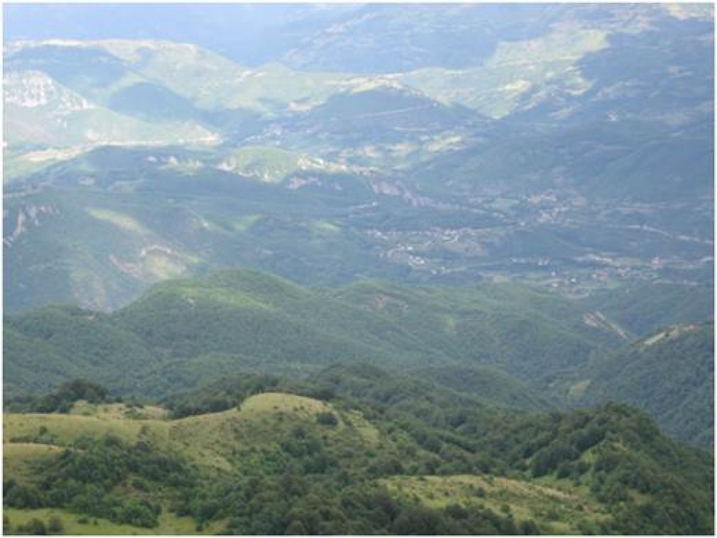 Trijarski vulkan Tethys, dragulj u središtu Rame