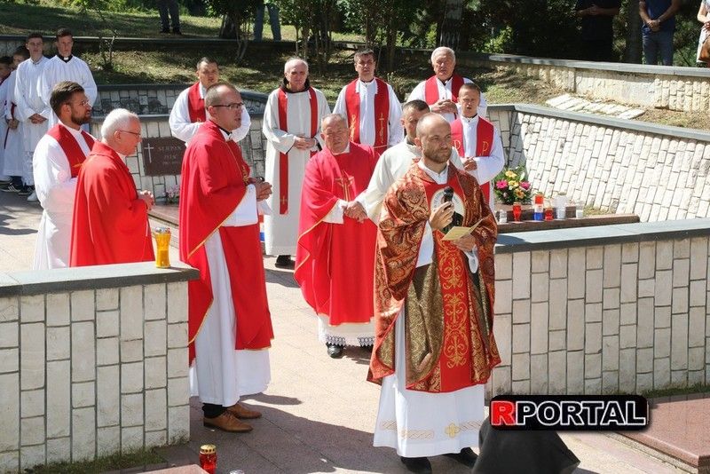 Foto: Obilježena 28. obljetnica stradanja Hrvata na Uzdolu